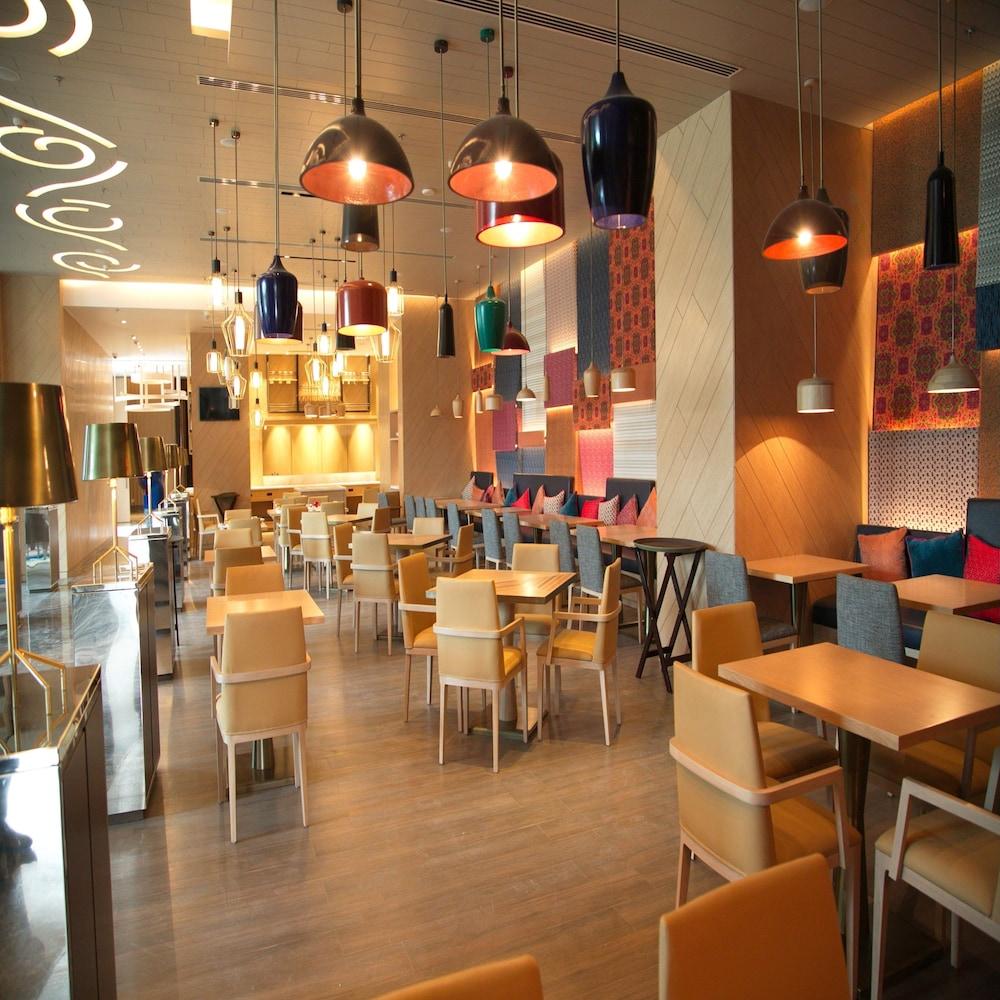 Welcomhotel By Itc Hotels, Racecourse, Coimbatore Dış mekan fotoğraf The interior of a typical Starbucks
