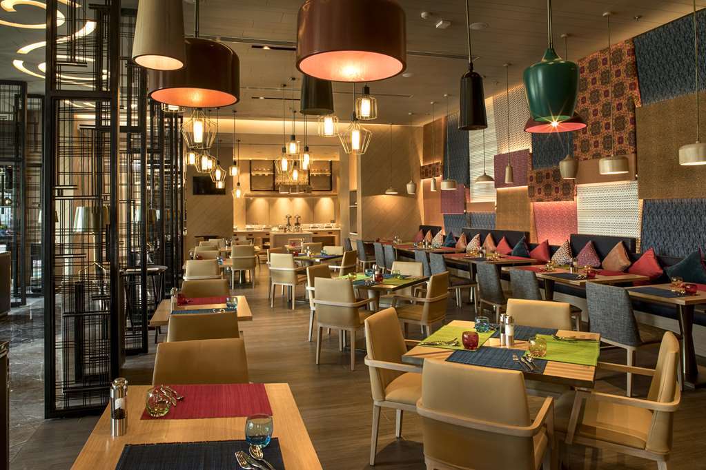 Welcomhotel By Itc Hotels, Racecourse, Coimbatore Restoran fotoğraf The restaurant